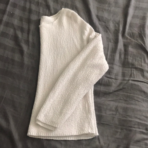 White knit sweater - Picture 2 of 3